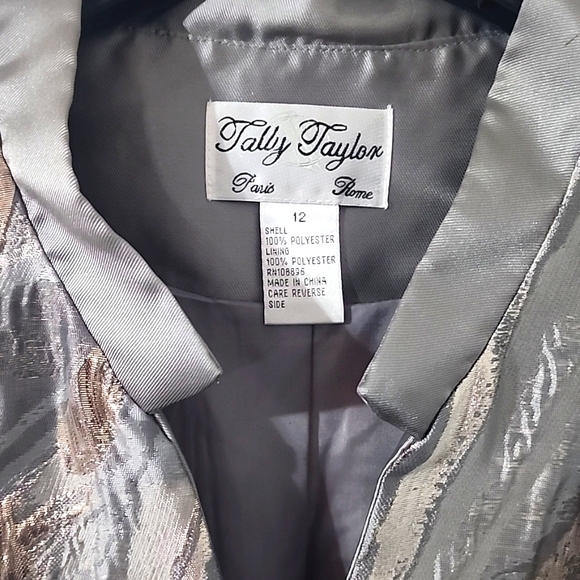 Tally Taylor Coat/Dress - Picture 5 of 9